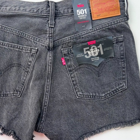 Levi 501 shorts - Picture 3 of 3